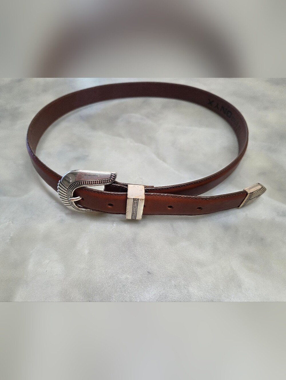 Onyx Brown Leather Belt with Ornate Silver Buckle. Size 32 Vintage